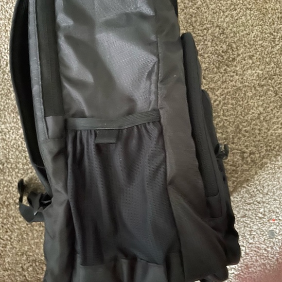 Embark backpack - Picture 3 of 6